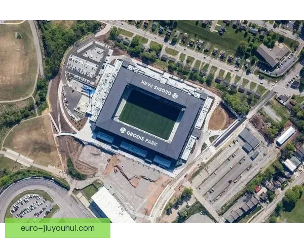 2026世界杯亚特兰大梅赛德斯奔驰体育场宣布屋顶结构微调计划